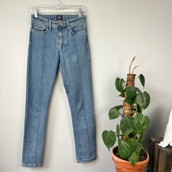 Urban Outfitters Denim - Urban Outfitters BDG Twig High Rise Jeans